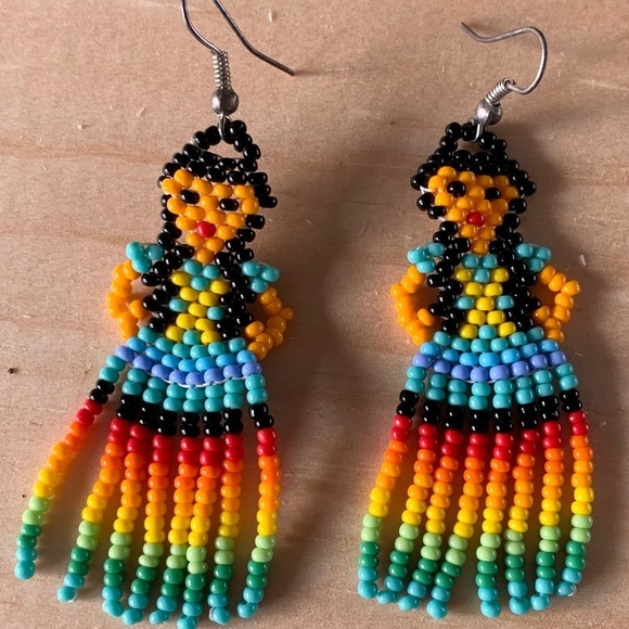 Handmade Beaded Girl Earrings Cute Beads Multicultural - Picture 1 of 4